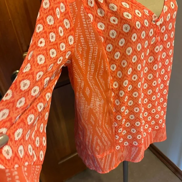 Lucky Brand Salmon colored  Graphic 3/4 Sleeve Blouse - Picture 2 of 5